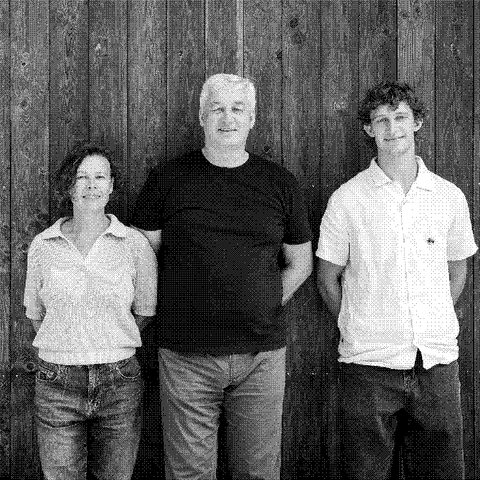 Maria and Sepp Muster, natural wine producers from Leutschach in Southern Styria, Austria, standing with the next generation of the family