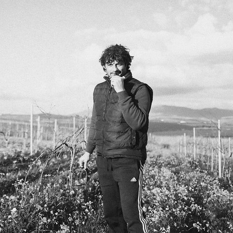 Alessandro Viola in the vineyard, natural wine producer, buy natural wine online on Primal Wine - primalwine.com