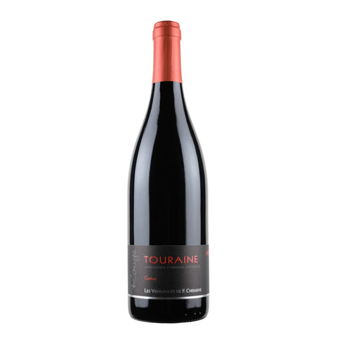 Bottle shot of Touraine Gamay 2022, produced by François and Manuela Chidaine, buy classic and natural wine online on Primal Wine, the best wine shop in the United States – primalwine.com