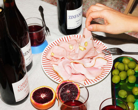 Classic and natural wine, delivered.