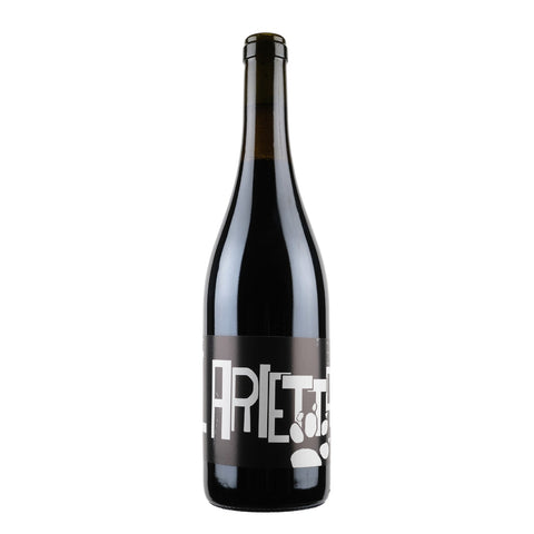 Bottle shot of Farnea Arietta, produced by Farnea, buy classic and natural wine online on Primal Wine, the best wine shop in the United States – primalwine.com