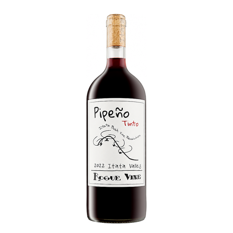 Rogue Vine Pipeño Tinto 2024 is a 1L organic red wine from Itata Valley, Chile, blending Cinsault, Pais, and Carignan grapes